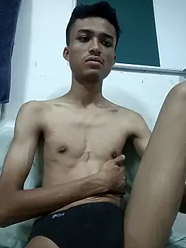 Snapshot of Hunter_Hault chatting on February 2026 12:32:02 PM Hunter Hault online show from February 2026 12:32:02 PM