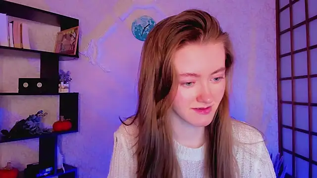 Snapshot of KateCuddle chatting on December 2024 02:21:02 AM KateCuddle online show from December 2024 02:21:02 AM