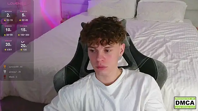 Snapshot of cute_thomas chatting on December 2024 11:10:01 PM cute thomas online show from December 2024 11:10:01 PM