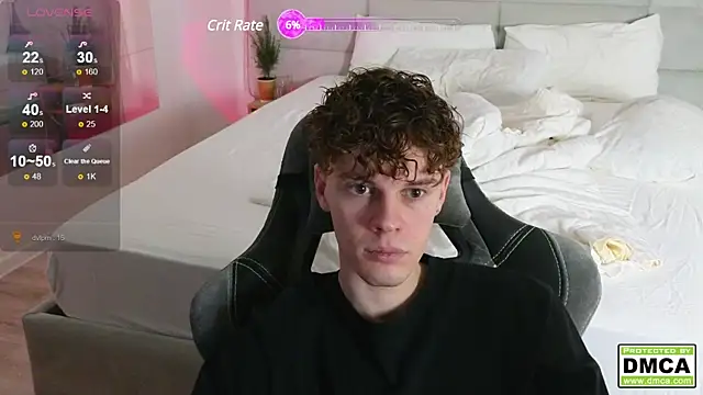 Snapshot of cute_thomas chatting on January 2025 07:21:01 PM cute thomas online show from January 2025 07:21:01 PM