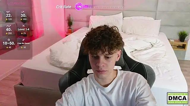 Snapshot of cute_thomas chatting on January 2025 06:53:02 PM cute thomas online show from January 2025 06:53:02 PM
