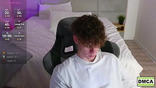 Snapshot of cute_thomas chatting on January 2025 04:30:02 AM cute thomas online show from January 2025 04:30:02 AM