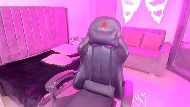 Snapshot of xiomara__cortes chatting on October 2025 07:14:02 PM xiomara cortes online show from October 2025 07:14:02 PM