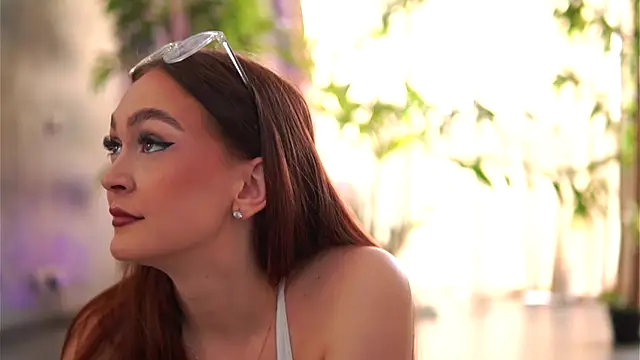 HotSkinnyX online show from October 2025 08:24:02 AM