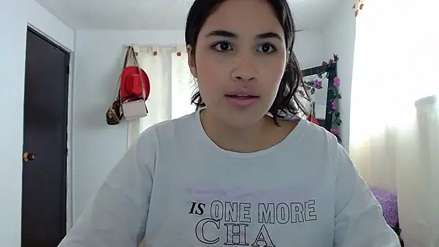 Snapshot of InocentHeaven1 chatting on December 2024 12:34:02 PM InocentHeaven1 online show from December 2024 12:34:02 PM