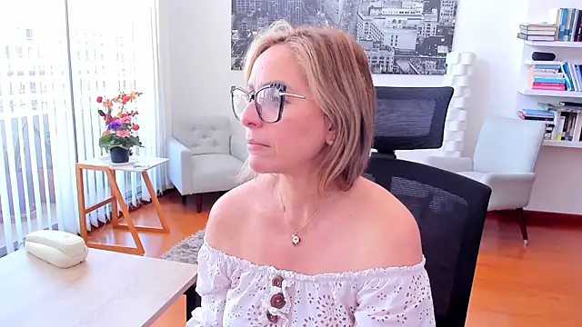 Snapshot of jane_turner chatting on December 2024 04:16:01 PM jane turner online show from December 2024 04:16:01 PM