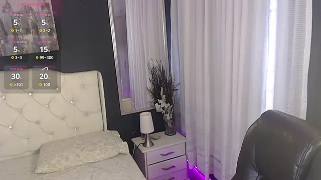 LiaVillalobos online show from October 2025 02:21:02 PM