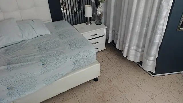 LiaVillalobos online show from February 2026 12:56:02 PM