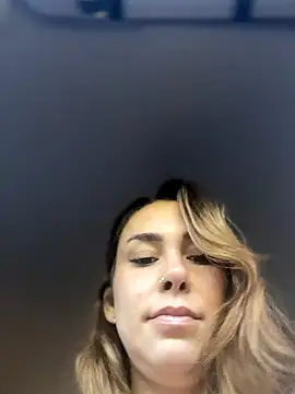 Snapshot of LeaGambit__ chatting on October 2025 03:36:02 PM LeaGambit online show from October 2025 03:36:02 PM