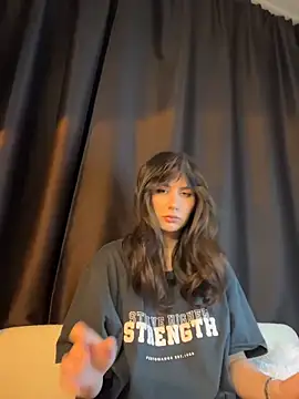 itssophiie online show from February 2026 08:25:02 PM