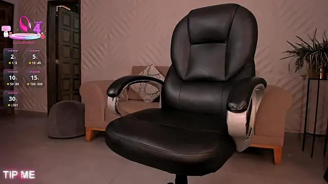 Snapshot of SophieBarnett chatting on October 2025 12:16:02 AM SophieBarnett online show from October 2025 12:16:02 AM