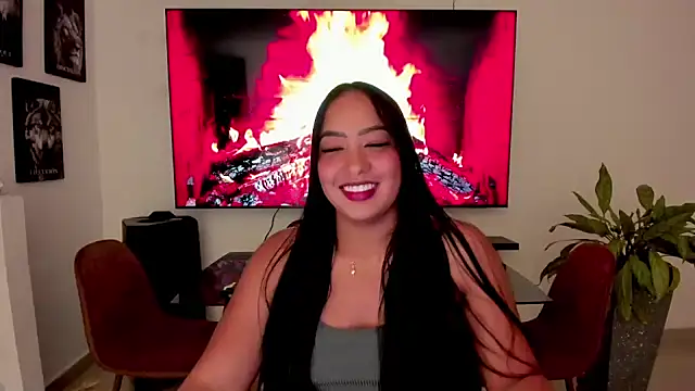 Snapshot of brunetenikole02 chatting on October 2025 02:04:01 AM brunetenikole02 online show from October 2025 02:04:01 AM