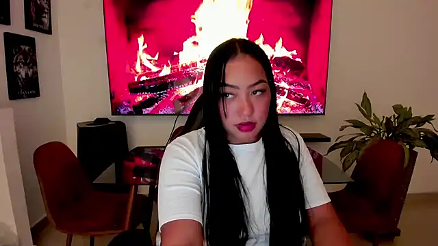 Snapshot of brunetenikole02 chatting on October 2025 02:01:02 AM brunetenikole02 online show from October 2025 02:01:02 AM