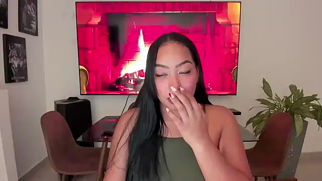 Snapshot of brunetenikole02 chatting on October 2025 01:57:01 AM brunetenikole02 online show from October 2025 01:57:01 AM