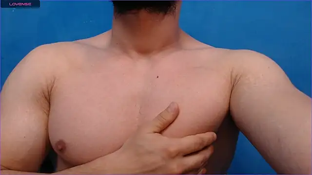 Snapshot of alex_blu chatting on October 2025 09:08:02 AM alex blu online show from October 2025 09:08:02 AM