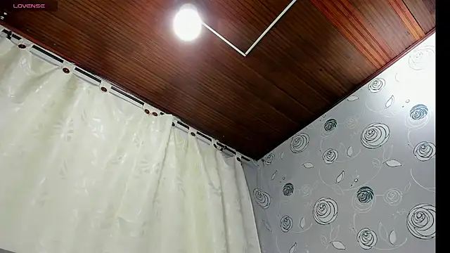 luna evaa online show from October 2025 02:06:01 PM