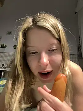 kimczii online show from June 2026 06:27:02 AM