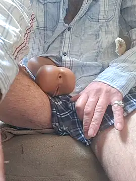 Snapshot of eddouxxx78 chatting on October 2025 10:38:02 AM eddouxxx78 online show from October 2025 10:38:02 AM