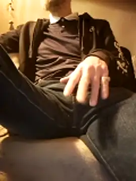 Snapshot of eddouxxx78 chatting on November 2025 07:05:02 PM eddouxxx78 online show from November 2025 07:05:02 PM