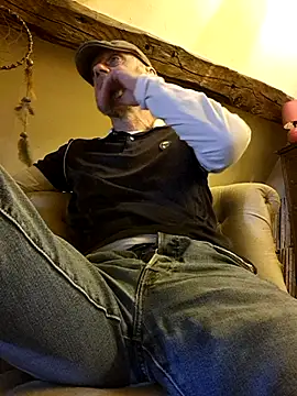 eddouxxx78 online show from April 2026 04:31:02 PM