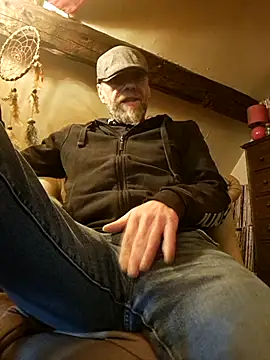 eddouxxx78 online show from April 2026 07:01:01 AM