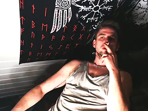 Snapshot of Youngtimer_1997 chatting on March 2026 01:21:01 AM Youngtimer 1997 online show from March 2026 01:21:01 AM