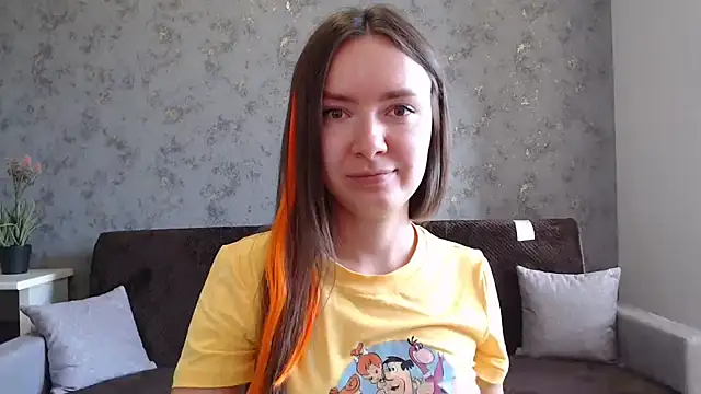    Emily    online show from September 2025 01:10:01 PM