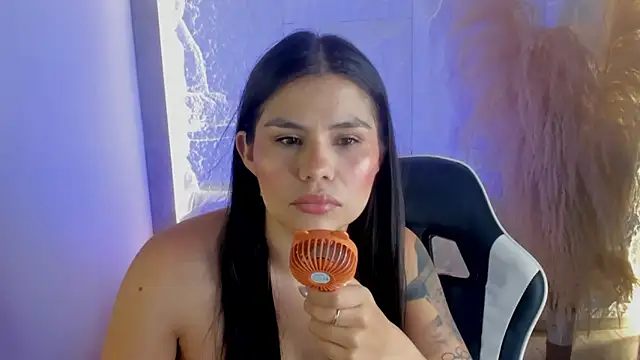 dominique25  online show from May 2026 01:56:02 AM