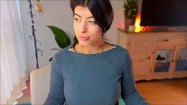 Snapshot of anabelcurvy chatting on December 2024 01:28:01 PM anabelcurvy online show from December 2024 01:28:01 PM
