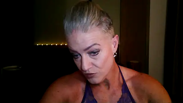 Snapshot of Devon2020 chatting on November 2025 11:35:01 AM Devon2020 online show from November 2025 11:35:01 AM