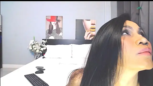 Snapshot of Hotbeebee chatting on March 2025 01:26:02 AM Hotbeebee online show from March 2025 01:26:02 AM