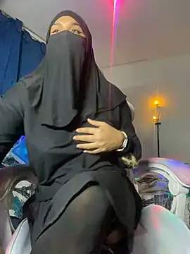 Snapshot of Jameela chatting on February 2025 01:41:02 AM Jameela online show from February 2025 01:41:02 AM