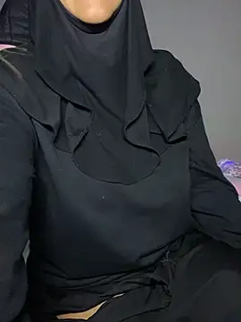 Snapshot of Jameela chatting on February 2025 10:54:01 PM Jameela online show from February 2025 10:54:01 PM