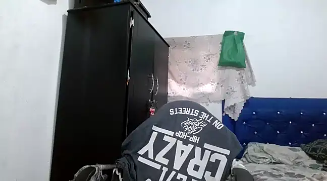 angelamarie1 online show from December 2024 12:27:01 PM