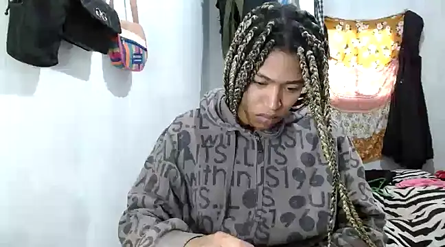 angelamarie1 online show from February 2025 12:37:01 PM