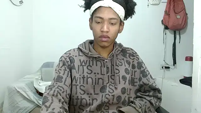 angelamarie1 online show from November 2025 07:41:01 AM