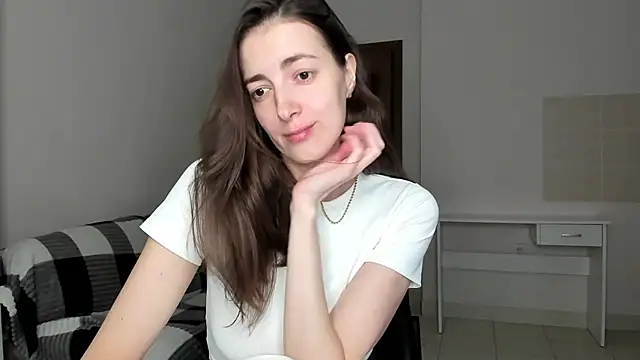 Sabrina Mur online show from October 2025 01:07:01 PM