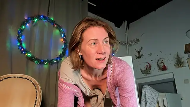 Lola Belgium online show from January 2025 09:32:01 PM