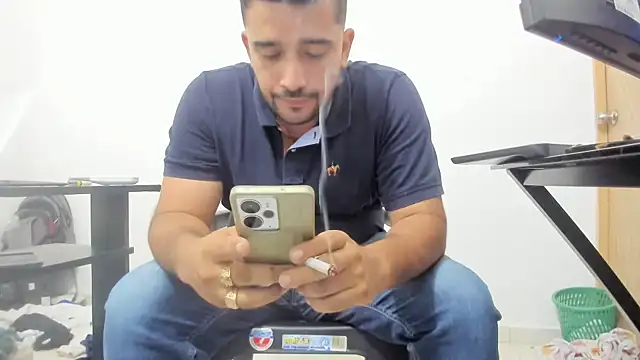 Snapshot of isearchcompany chatting on January 2026 11:18:01 PM isearchcompany online show from January 2026 11:18:01 PM