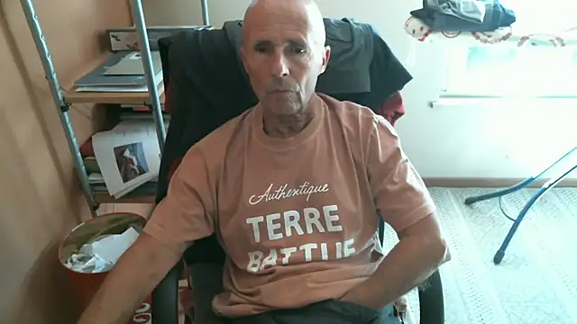 olibrius71 online show from October 2025 11:40:01 AM