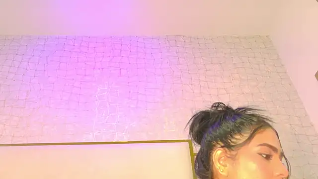 paola rodriguez online show from June 2026 11:34:02 AM