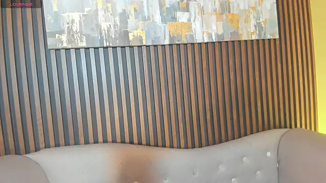 Snapshot of LauraAristizabal chatting on October 2025 12:39:02 PM LauraAristizabal online show from October 2025 12:39:02 PM