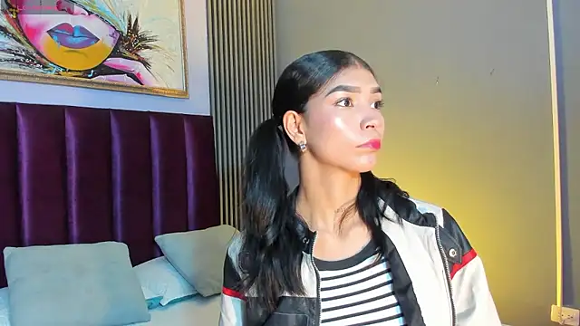LauraAristizabal online show from June 2026 11:57:02 AM