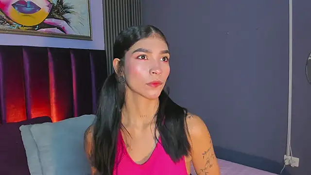 LauraAristizabal online show from June 2026 11:58:01 AM