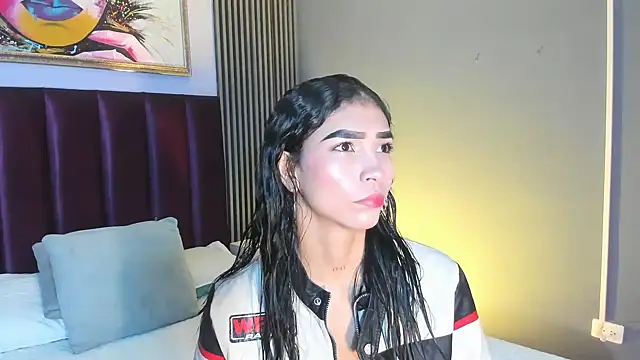 LauraAristizabal online show from June 2026 11:46:02 AM