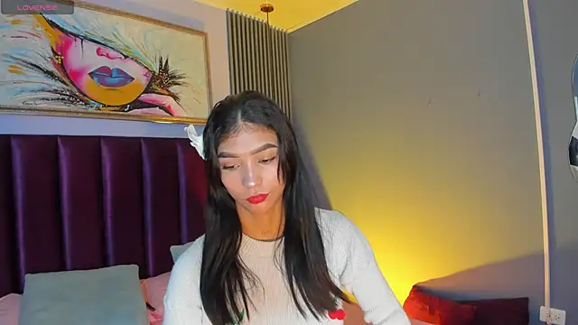 LauraAristizabal online show from June 2026 11:58:02 AM