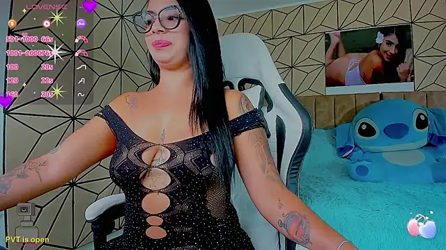 vane lopez  online show from February 2026 08:42:02 PM