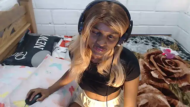 Snapshot of sexyjustin202 chatting on March 2025 03:59:02 AM sexyjustin202 online show from March 2025 03:59:02 AM