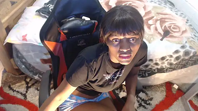 sexyjustin202 online show from November 2025 02:45:02 AM