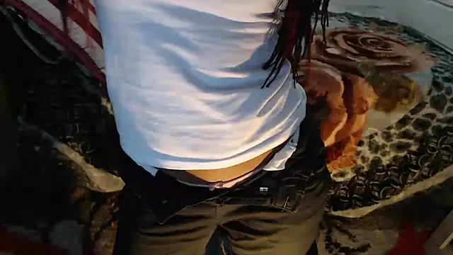 sexyjustin202 online show from June 2026 02:38:01 AM